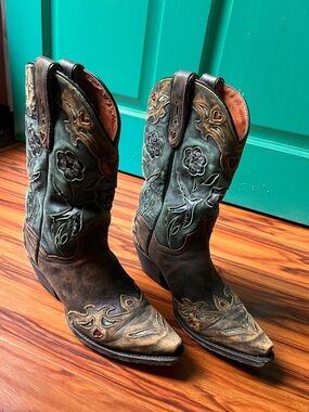 Gorgeous Women’s Dan Post Cowboy Boots - Turquoise/Distressed Tan/Brown